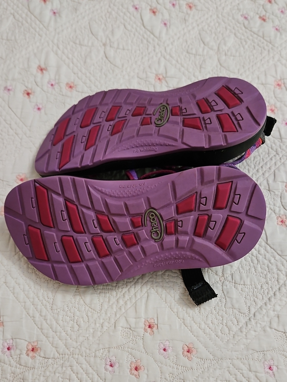 Chaco Classic ZX1 Purple Pink Black Strappy Sandals Shoes Sz 1 Kids - Picture 5 of 6